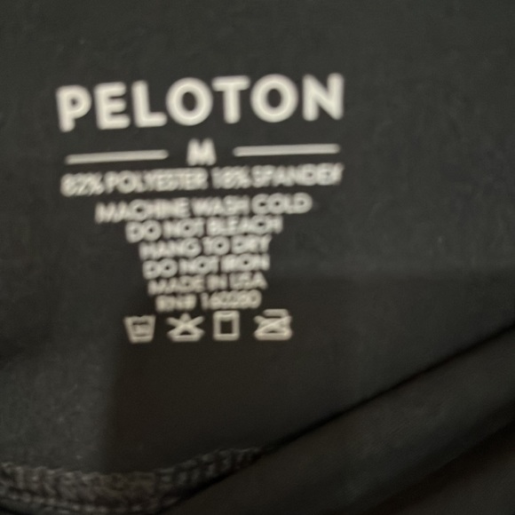 Peloton blk tights w/multi color pattern inside leg sz med 26” inseam - Picture 5 of 5